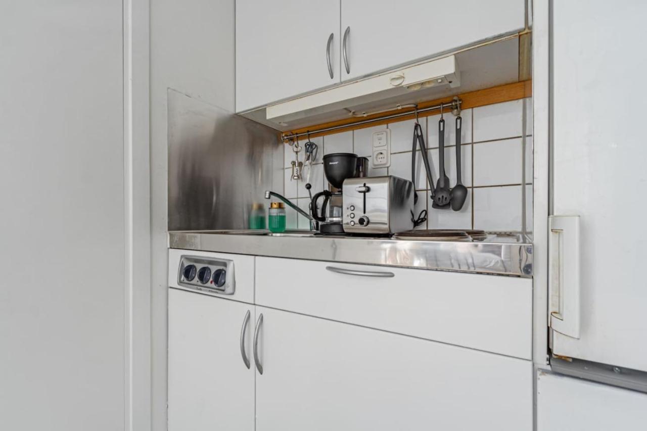 Cheap Stay On Hip Soedermalm - Construction Work Стокгольм Экстерьер фото